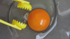 Mit der Eizange störende Bestandteile greifen